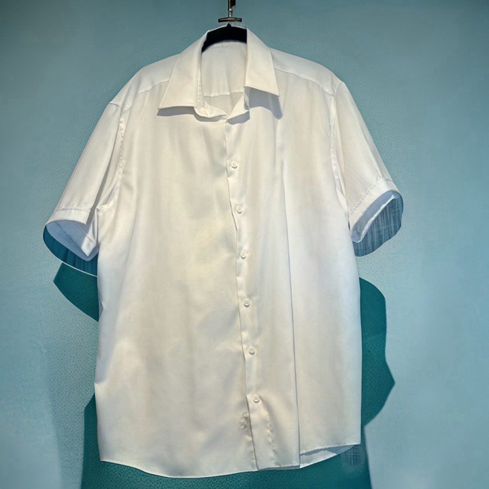 NEW & UNWORN - Anto of Beverly Hills - clean white short-sleeved dress shirt